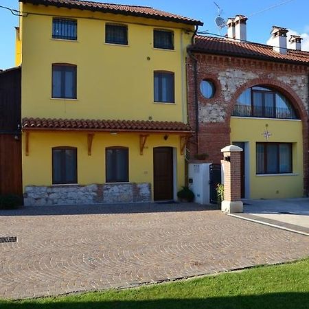 Villa Agriturismo Alla Corte à Costabissara Extérieur photo
